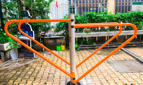 Tăng Cường Hoạt Động Thể Chất Với Dụng Cụ Thể Thao