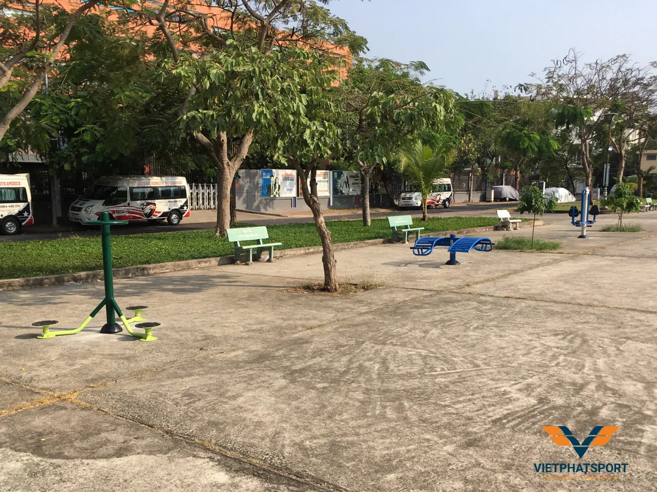 Công Viên Bình Hưng TP.HCM Lắp Máy Tập Thể Dục Ngoài Trời